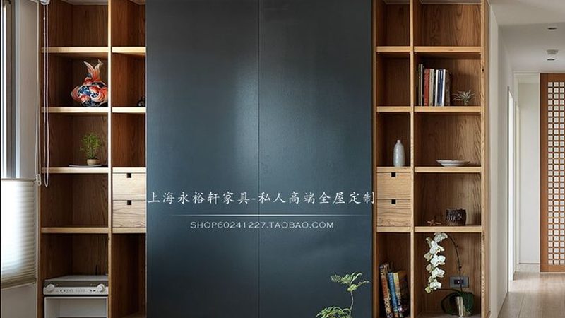 一个规范的安装流程能够确保衣柜安装的质量。以下是一些常见的安装流程：
